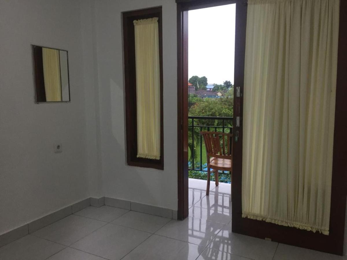 Pondok Sariqu Hotel Legian  Exterior photo